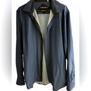 Silver Stone long sleeve button down shirt. Never worn